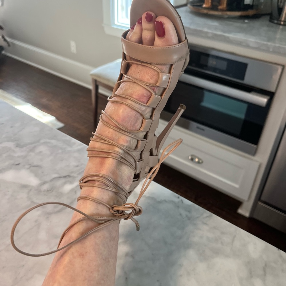 Aquazzura shoes. - Picture 3 of 5
